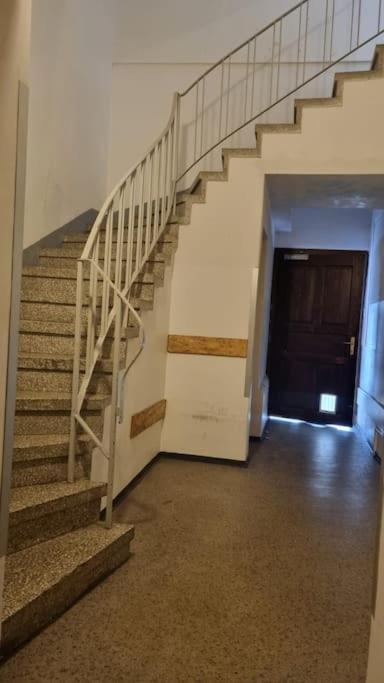 Apartment Mit 2 Betten Inklusive Gratis Parkplatz グラーツ エクステリア 写真